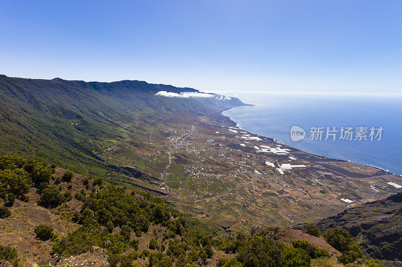 从El Hierro的Jinama瞭望台俯瞰